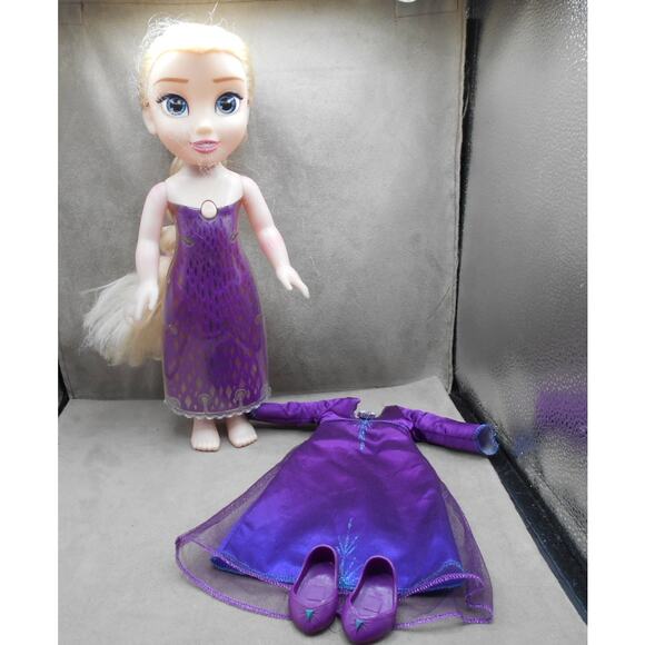Disney Frozen 2 "Into The Unknown" Elsa Doll Talks/Sings Works Jakks Pacific - Picture 8 of 12